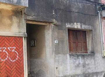 Casa · 110m² · 4 Ambientes · Venta de Casa a Reciclar en Pando