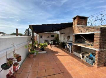 Casa · 111m² · 4 Ambientes · 1 Cochera · Venta Casa 3 Dorm 2 Banos Prado Parrillero Garage