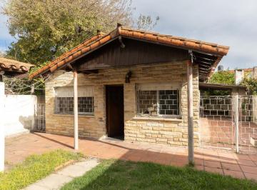 Casa · 130m² · 5 Ambientes · Venta Lote + Casa a Refacc + Cochera Doble V. Tesei