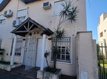 PH · 63m² · 3 Ambientes · Alquiler PH 3 Ambientes en Ramos Mejia con Patio