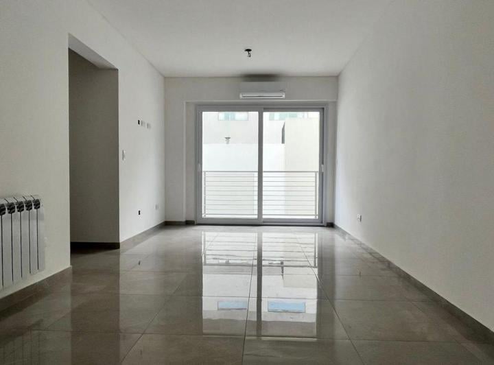 Departamento · 83m² · 4 Ambientes · 1 Cochera