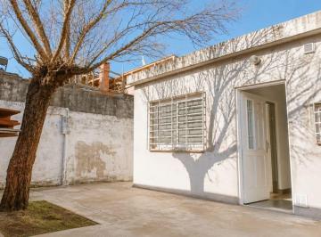 Local comercial · 120m² · Venta Casa 3 Ambientes con Local Morón