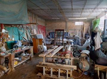 Bodega-Galpón · 200m² · Galpón con Departamento a La Venta