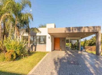 Casa · 149m² · 4 Ambientes · 2 Cocheras · Casa en Venta en Barrio Santa Rita Canning
