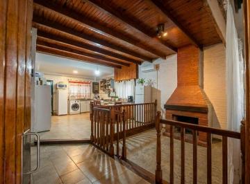 Casa · 87m² · 4 Ambientes · 2 Cocheras · Venta Casa 3 Dorm. + Lote Libre 314 m² Garin