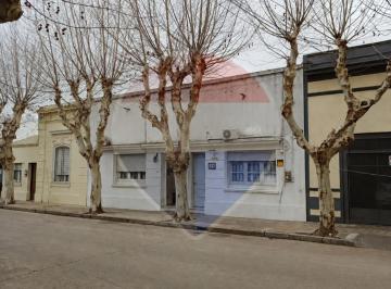 Casa · 102m² · 5 Ambientes · Casa de 3 Dorm. Bien Ubicada en Durazno