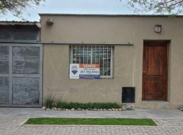 Casa · 150m² · 4 Ambientes · 1 Cochera · Hermosa Propiedad en Barrio Cerrado, Apta Credito