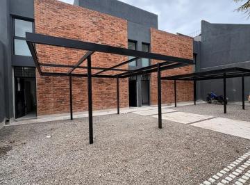Departamento · 60m² · 1 Ambiente · 1 Cochera · Monoambiente con Patio y Cochera a m de Sanatorio Allende