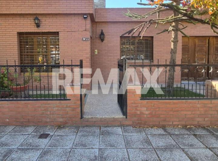 Casa · 115m² · 3 Ambientes · 1 Cochera