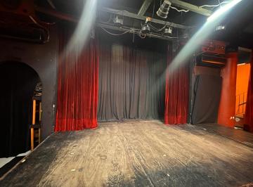 Local comercial · 222m² · 3 Ambientes · Dueño Vende Espacio Cultural Unico de 228 m²