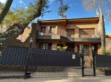 Casa · 320m² · 5 Ambientes · 2 Cocheras · Casa 6 Amb - 4 Dorm Jadin y Pileta - Punta Chica