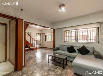 Casa · 188m² · 5 Ambientes · 3 Cocheras · Venta Casa de 5 Ambientes en Haedo