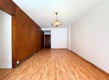 Departamento · 70m² · 4 Ambientes · Depto 4 Ambientes en Venta - Caseros - Balcón