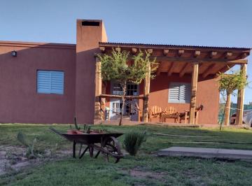 Casa · 79m² · 3 Ambientes · Casa en Venta 2 Dorm Pileta Viñedo Perdriel Lujan