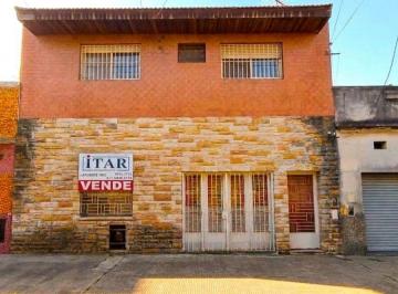 ITA-ITA-123_2 · Vende Casa de 2 Departamentos Apto Crédito Particular.
