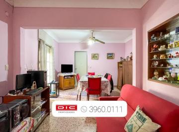 Casa · 134m² · 5 Ambientes · Casa 3 Dorm. Venta - Caballito