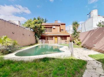 Casa · 212m² · 4 Ambientes · 1 Cochera · Venta Casa 4 Amb Martinez Pileta Quincho