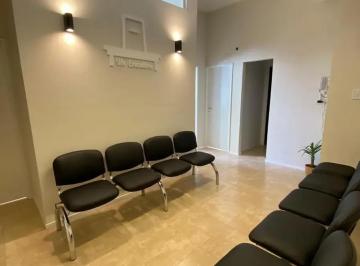 Consultorio de 6 ambientes, Lomas de Zamora · Alquiler de Consultorios Médicos / Terapéuticos Lomas de Zamora