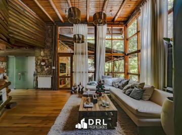 Casa · 432m² · 10 Ambientes · 2 Cocheras · Casa en Venta en Las Delicias