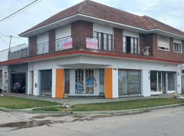 Casa · 137m² · 3 Ambientes · 3 Locales y Casa de 3 Amb Planta Alta
