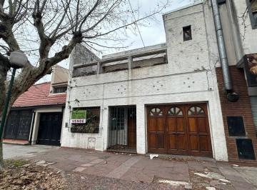 Casa de 3 ambientes, Lomas de Zamora · Casa 3 Ambientes en Venta. 2 Dorm. – Vieytes 969, Banfield