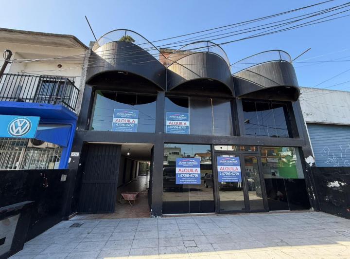 Local comercial · 258m²