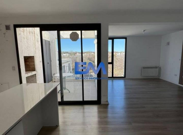 Departamento · 50m² · 4 Ambientes · 1 Cochera