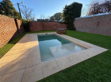 Casa · 124m² · 6 Ambientes · 2 Cocheras · Casa en Venta a Nueva 3 Dorm., Cochera Doble, Parilla, Patio y Pileta, Garita 8 Funes