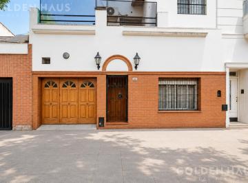 Casa · 118m² · 5 Ambientes · 1 Cochera · Casa en Villa Devoto