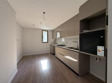 Departamento · 84m² · 3 Ambientes · Exclusivo 3 Amb a Estrenar Full Amenities, Muy Luminoso. Edificio Premium. Seguridad 24 Hs.