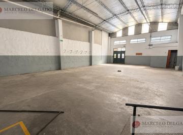 Bodega-Galpón · 1400m² · Galpón - Depósito de 1400 m² en Barracas - Alquiler