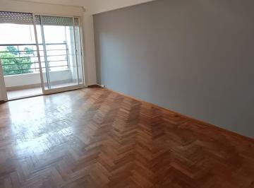 Departamento · 53m² · 3 Ambientes · Dpto 3 Ambientes en Semipiso Al Frente con Balcón en Alquiler en Villa del Parque