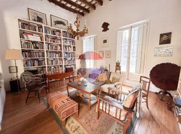 Casa · 324m² · 5 Ambientes · Casa 5 Ambientes - Venta Balvanera