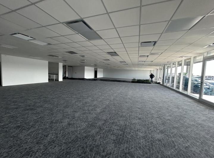 Oficina comercial · 534m²