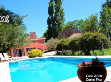 Casa · 250m² · 6 Ambientes · 2 Cocheras · Casa Para 11 Personas con Parque, Pileta y Quincho
