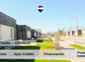 Casa · 58m² · 3 Ambientes · 1 Cochera · Venta Casa 2 Dorm. La Falda Etapa II, Cipolletti