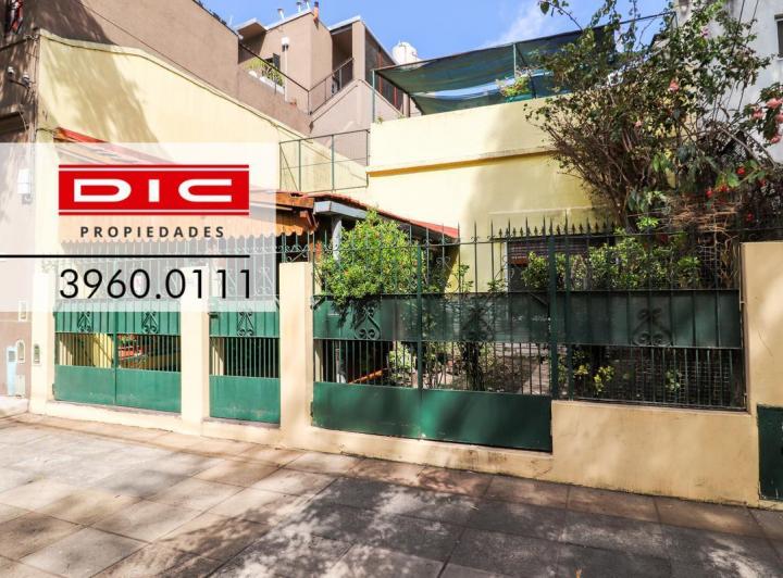 Casa · 121m² · 6 Ambientes · 2 Cocheras