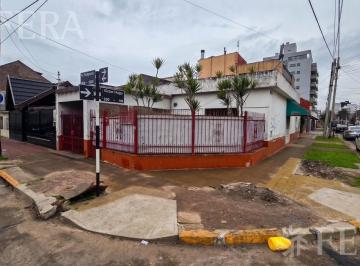 Casa · 118m² · 4 Ambientes · 1 Cochera · Venta de Casa 4 Ambientes con Patio en Wilde