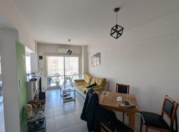 Departamento · 50m² · 2 Ambientes · 1 Cochera · Departamento en Flores