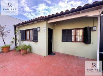 Casa · 120m² · 4 Ambientes · 1 Cochera · Venta - Casa - Muñiz