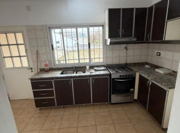 Casa · 160m² · 4 Ambientes · 1 Cochera · Casa en Venta o Alquiler Apto Credito Zona Shopping Dot