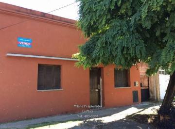Casa · 60m² · 2 Dormitorios · Casa en 12 Entre 510 y 511 Ringuelet