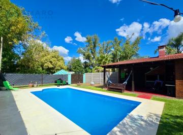 Casa · 50m² · 2 Ambientes · 1 Cochera · Venta · Casa · un Dormitorio · Piscina · Jardín · Quincho · Roldán