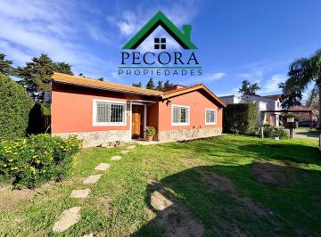 Casa · 96m² · 4 Ambientes · Casa - Barrio Jardines de Escobar - Olazabal 390