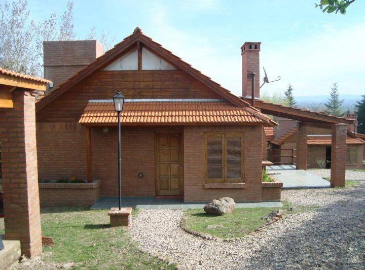 Casa · 311m² · 10 Ambientes · 4 Cocheras