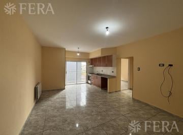 Departamento · 42m² · 2 Ambientes · 1 Cochera · Alquiler Departamento 2 Ambientes con Balcón en Wilde