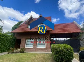 Casa · 462m² · 2 Dormitorios · Casa en Venta - Barrio Jardin - Alcorta Nº787 - Rio Gallegos - Santa Cruz