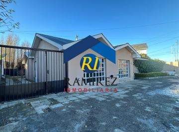 Casa · 459m² · 4 Dormitorios · Casa en Venta - Santa Cruz - Rio Gallegos - Gobernador Mayer Nº974