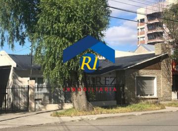 Casa · 3 Dormitorios · Casa en Venta - Santa Cruz - Rio Gallegos - Magallanes Nº83