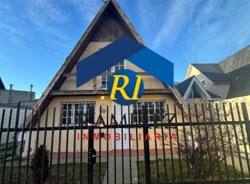 Casa · 225m² · 3 Dormitorios · Casa en Venta - Santa Cruz - Rio Gallegos - Moreno de Gay Nº35